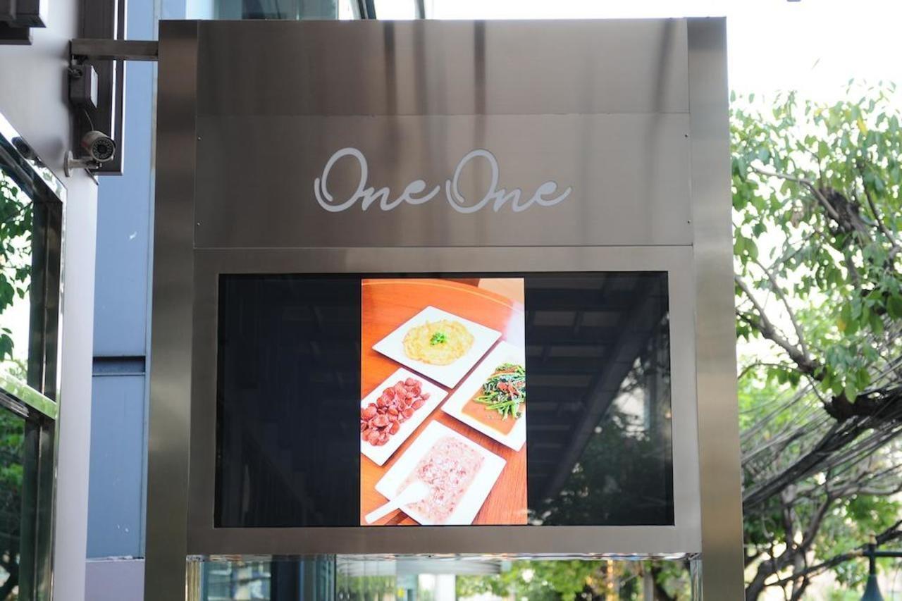 One One Bangkok Hotel Kültér fotó
