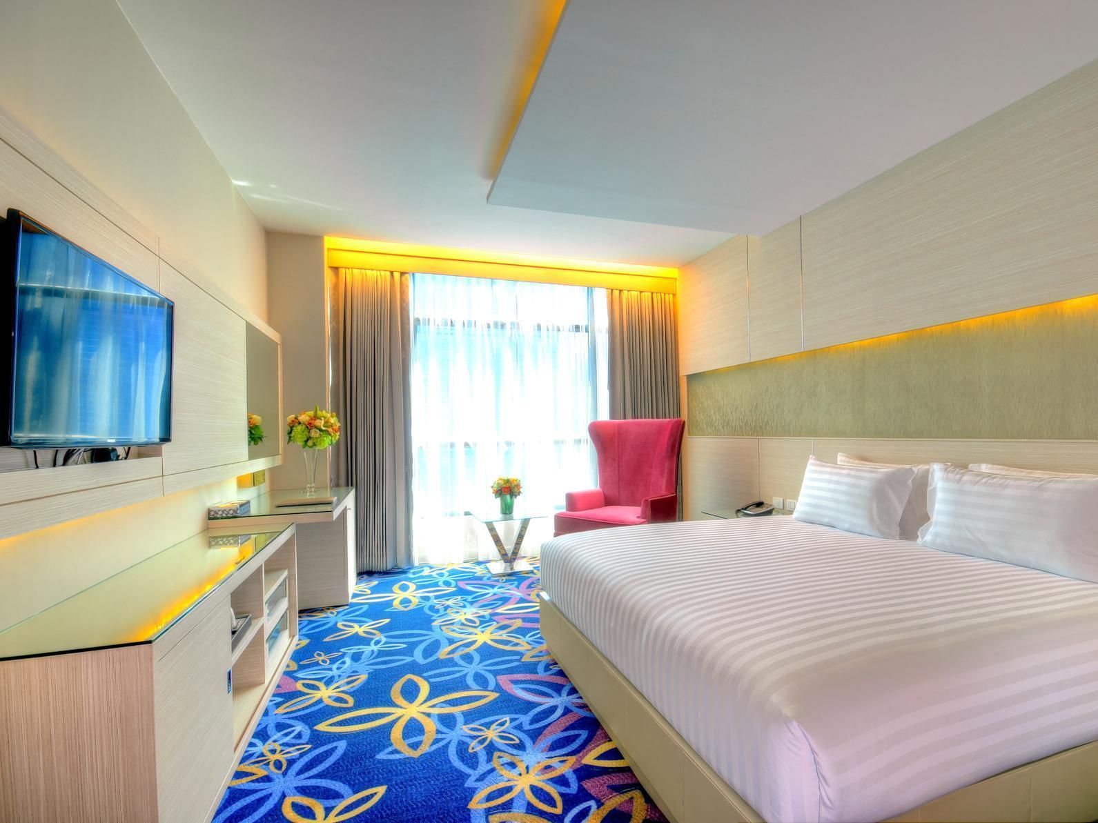 One One Bangkok Hotel Kültér fotó