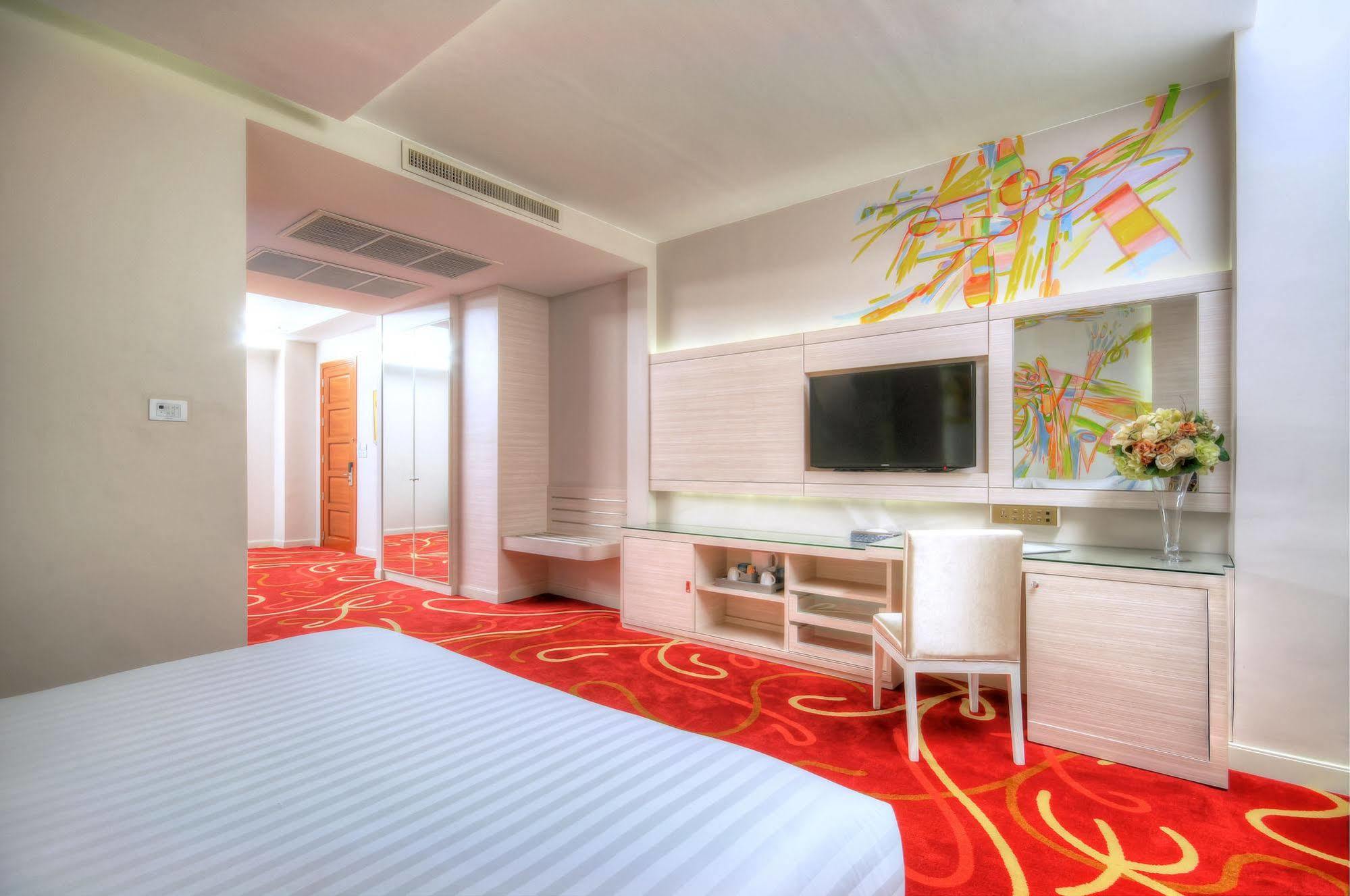 One One Bangkok Hotel Kültér fotó